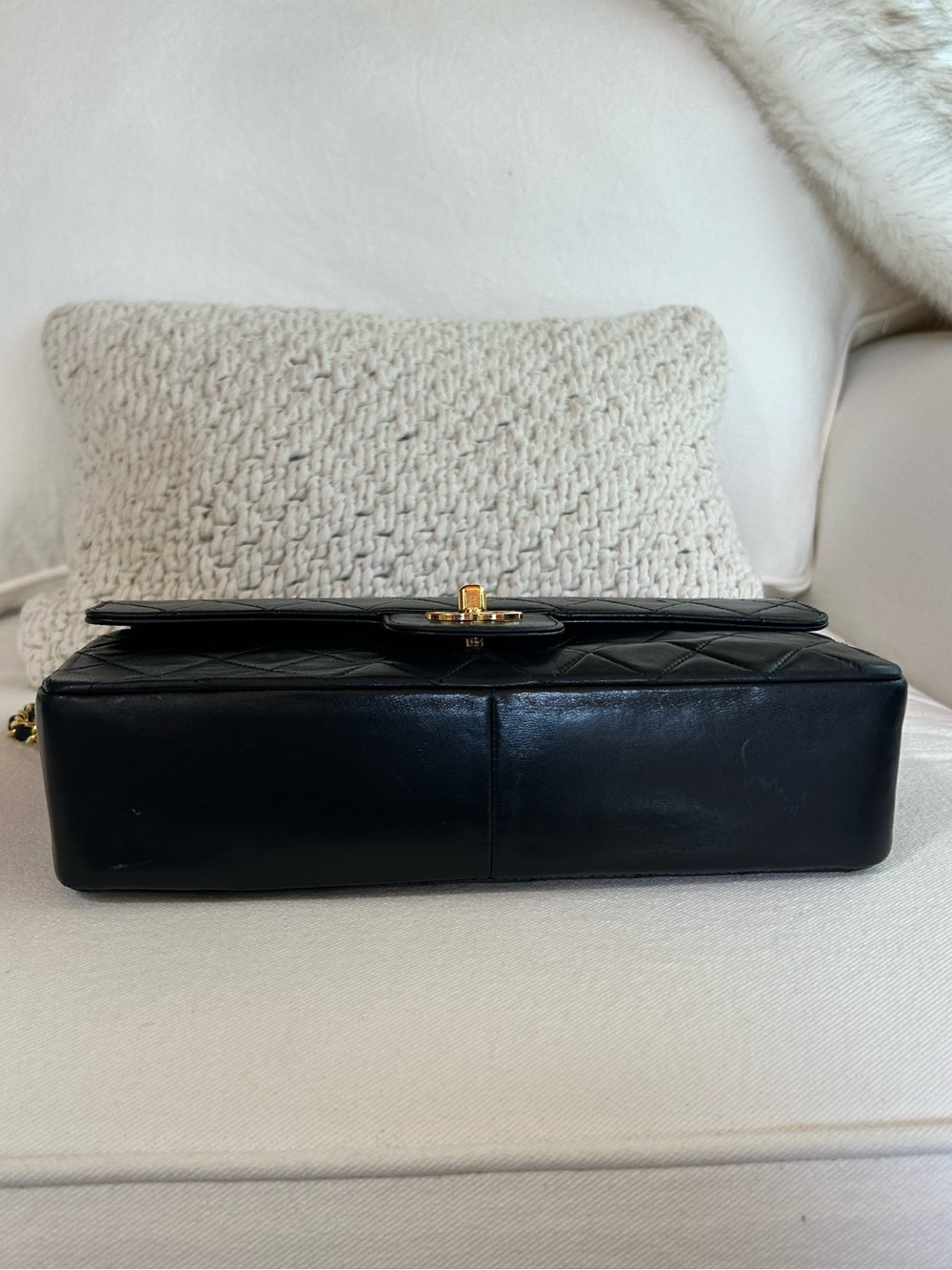 CHANEL Vintage Quilted Lambskin Classic Double Flap Bag Series 0 - Picture 5 of 16